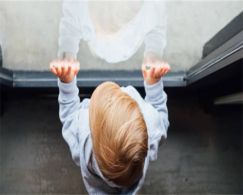 三代试管婴儿费用解析与注意事项，助您实现家庭梦想